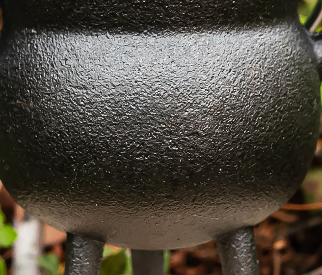 Cast Iron Cauldron with Lid